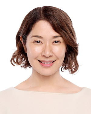 日本語教師：阿佐美 桃子